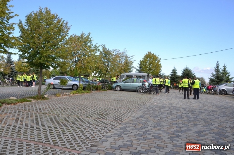 Zdjęcie w galerii na portalu naszraciborz.pl: Krzyżanowice. Rajd rowerowy na zakończenie sezonu wiadomości z regionu