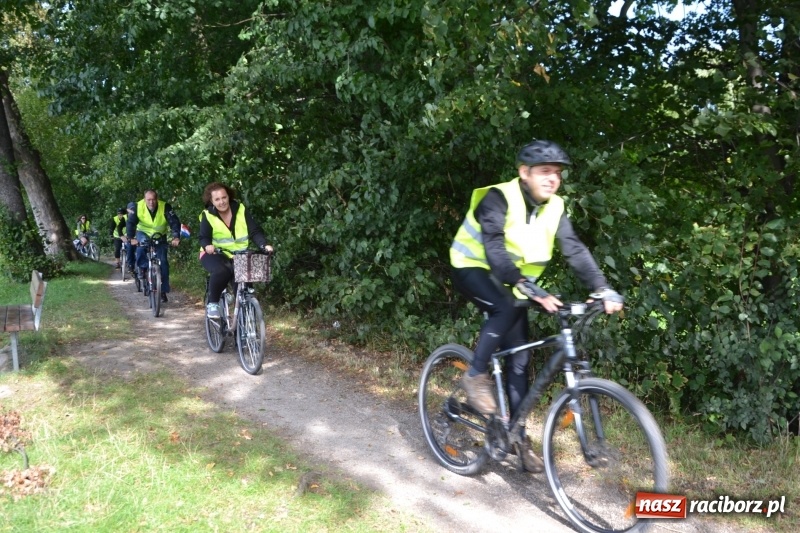 Zdjęcie w galerii na portalu naszraciborz.pl: Krzyżanowice. Rajd rowerowy na zakończenie sezonu wiadomości z regionu