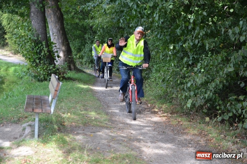Zdjęcie w galerii na portalu naszraciborz.pl: Krzyżanowice. Rajd rowerowy na zakończenie sezonu wiadomości z regionu