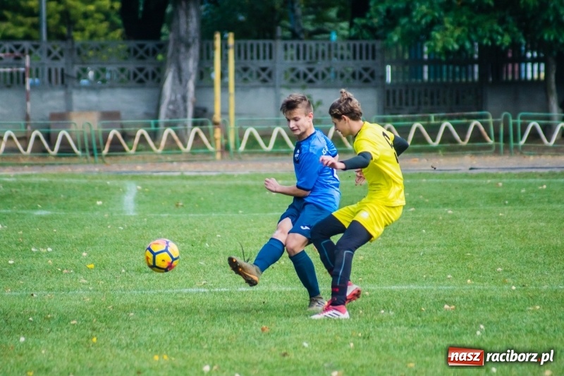 Zdjęcie w galerii na portalu naszraciborz.pl: Trampkarze Unii lepsi w meczu na szczycie wiadomości z regionu