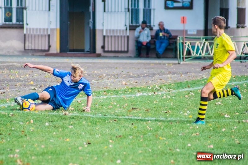 Zdjęcie w galerii na portalu naszraciborz.pl: Trampkarze Unii lepsi w meczu na szczycie wiadomości z regionu
