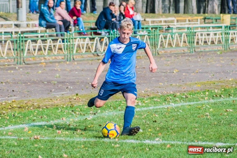 Zdjęcie w galerii na portalu naszraciborz.pl: Trampkarze Unii lepsi w meczu na szczycie wiadomości z regionu
