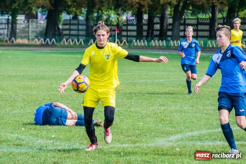Zdjęcie w galerii na portalu naszraciborz.pl: Trampkarze Unii lepsi w meczu na szczycie wiadomości z regionu