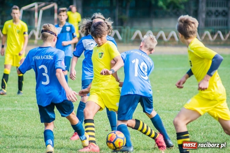 Zdjęcie w galerii na portalu naszraciborz.pl: Trampkarze Unii lepsi w meczu na szczycie wiadomości z regionu