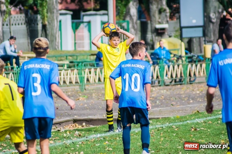 Zdjęcie w galerii na portalu naszraciborz.pl: Trampkarze Unii lepsi w meczu na szczycie wiadomości z regionu