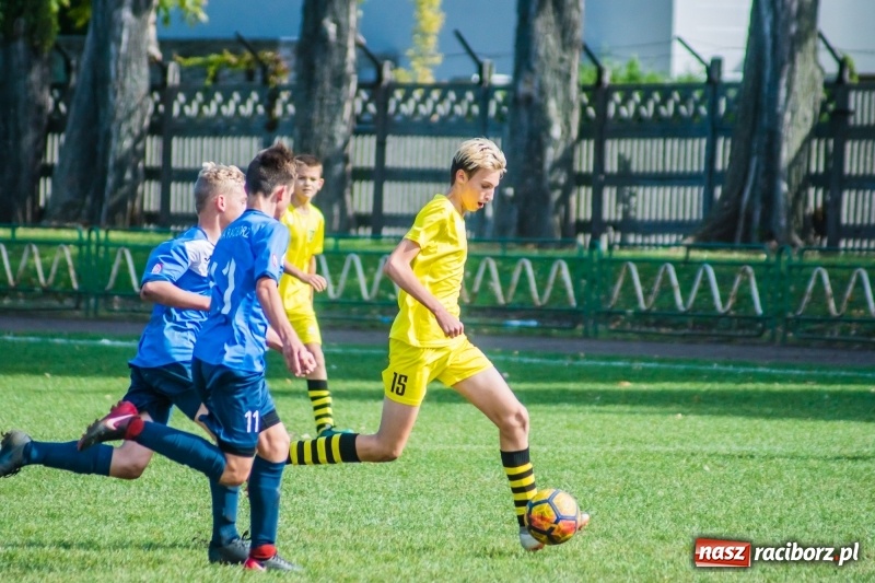 Zdjęcie w galerii na portalu naszraciborz.pl: Trampkarze Unii lepsi w meczu na szczycie wiadomości z regionu