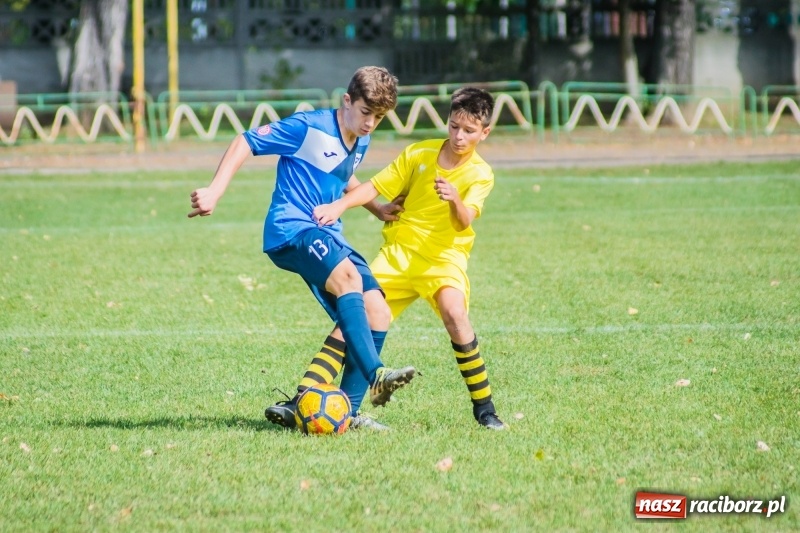 Zdjęcie w galerii na portalu naszraciborz.pl: Trampkarze Unii lepsi w meczu na szczycie wiadomości z regionu