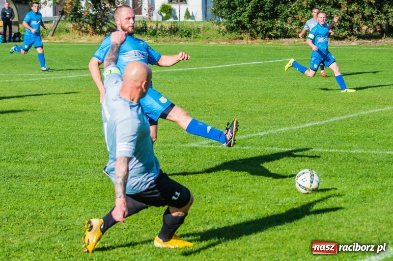 Zdjęcie w galerii na portalu naszraciborz.pl: Klasa okręgowa: Trzy do zera, Krzyżanowice żegnają outsidera wiadomości z regionu