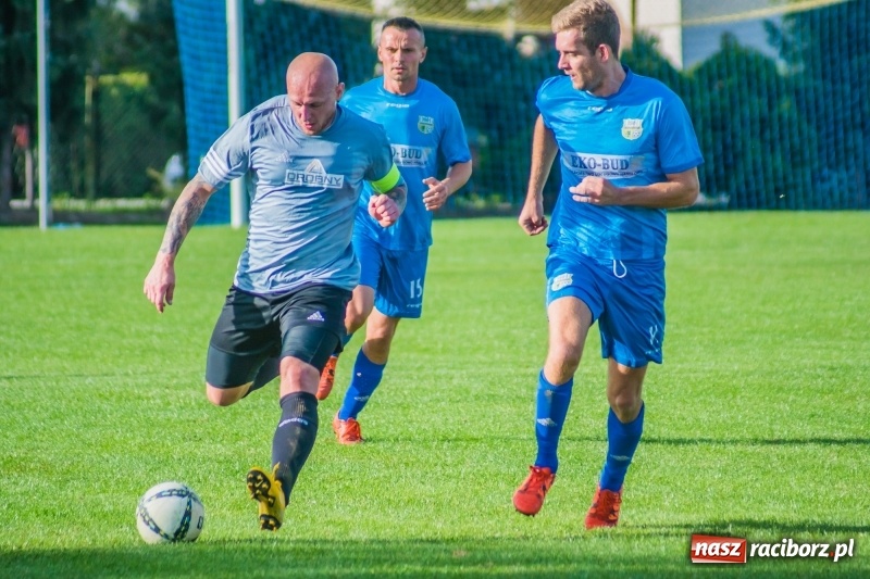 Zdjęcie w galerii na portalu naszraciborz.pl: Klasa okręgowa: Trzy do zera, Krzyżanowice żegnają outsidera wiadomości z regionu