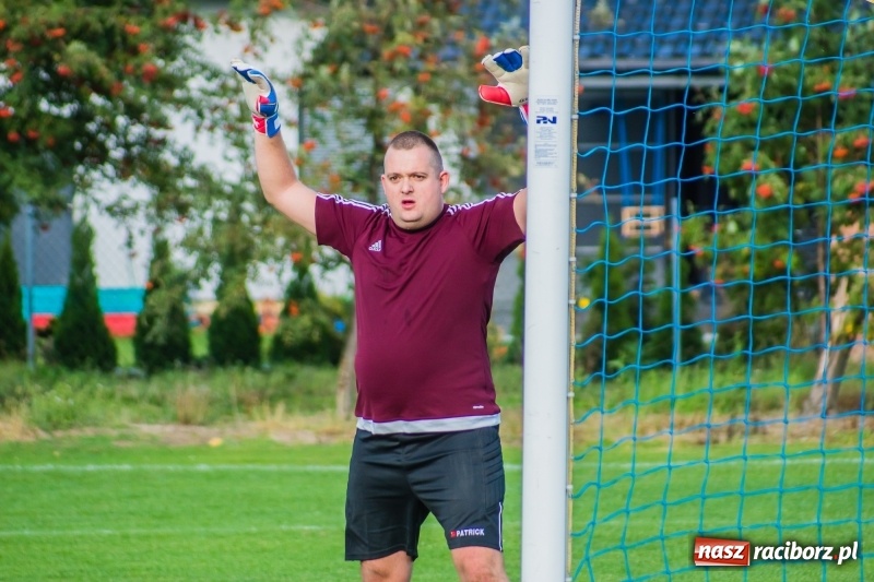 Zdjęcie w galerii na portalu naszraciborz.pl: Klasa okręgowa: Trzy do zera, Krzyżanowice żegnają outsidera wiadomości z regionu