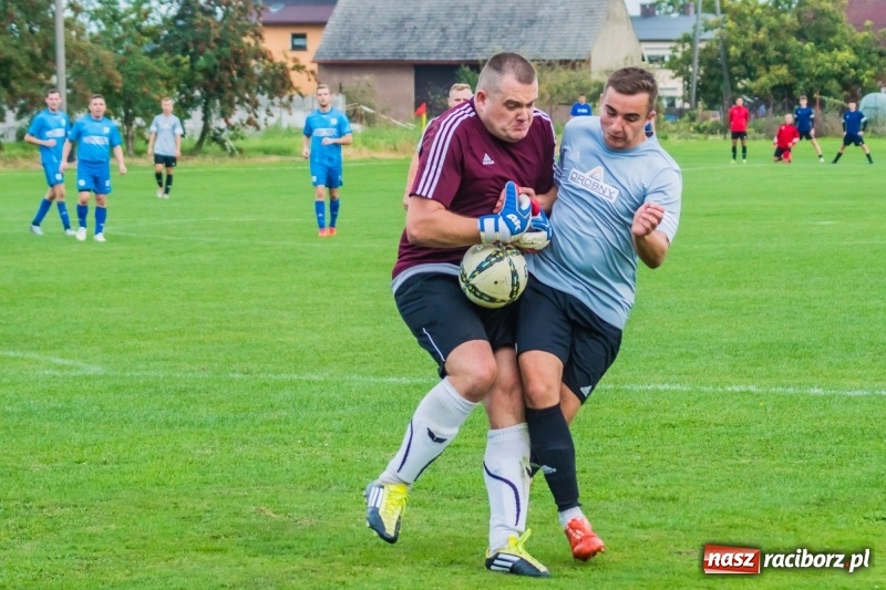 Zdjęcie w galerii na portalu naszraciborz.pl: Klasa okręgowa: Trzy do zera, Krzyżanowice żegnają outsidera wiadomości z regionu
