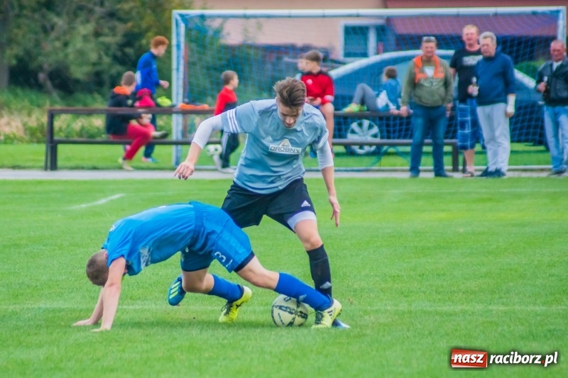 Zdjęcie w galerii na portalu naszraciborz.pl: Klasa okręgowa: Trzy do zera, Krzyżanowice żegnają outsidera wiadomości z regionu