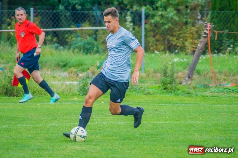 Zdjęcie w galerii na portalu naszraciborz.pl: Klasa okręgowa: Trzy do zera, Krzyżanowice żegnają outsidera wiadomości z regionu