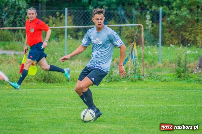 Zdjęcie w galerii na portalu naszraciborz.pl: Klasa okręgowa: Trzy do zera, Krzyżanowice żegnają outsidera wiadomości z regionu