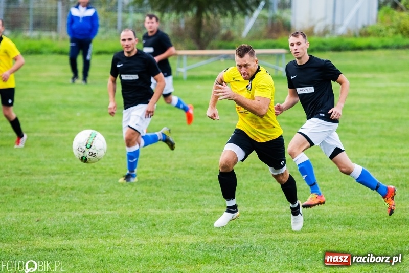 Zdjęcie w galerii na portalu naszraciborz.pl: A klasa: Pawłów lepszy od Czarnych z Nowej Wsi wiadomości z regionu