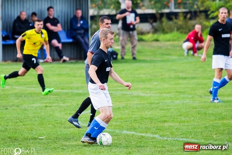 Zdjęcie w galerii na portalu naszraciborz.pl: A klasa: Pawłów lepszy od Czarnych z Nowej Wsi wiadomości z regionu