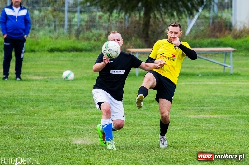 Zdjęcie w galerii na portalu naszraciborz.pl: A klasa: Pawłów lepszy od Czarnych z Nowej Wsi wiadomości z regionu