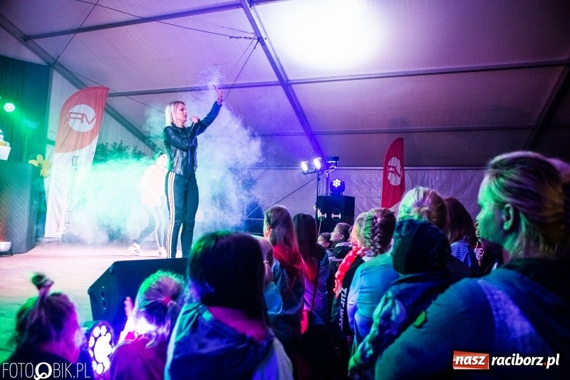 Zdjęcie w galerii na portalu naszraciborz.pl: Mandaryna gwiazdą pierwszego dnia dożynek w Raszczycach wiadomości z regionu