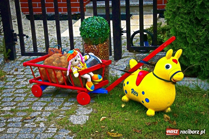 Zdjęcie w galerii na portalu naszraciborz.pl: Aloha! Dożynki w Raszczycach na tropikalną modłę wiadomości z regionu