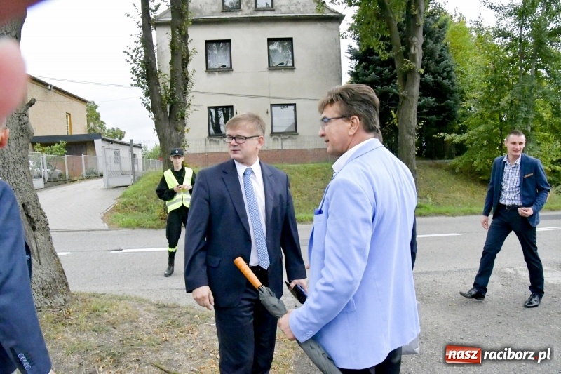 Zdjęcie w galerii na portalu naszraciborz.pl: Aloha! Dożynki w Raszczycach na tropikalną modłę wiadomości z regionu