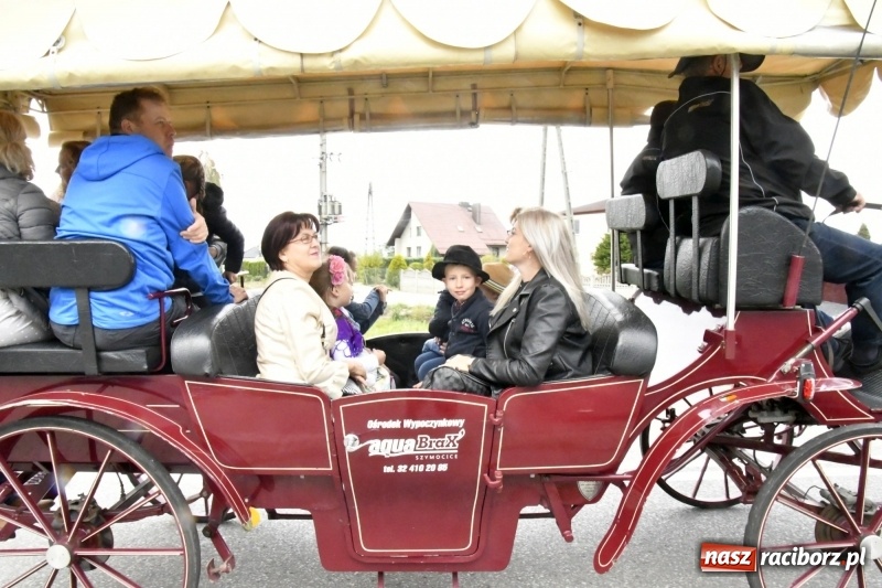 Zdjęcie w galerii na portalu naszraciborz.pl: Aloha! Dożynki w Raszczycach na tropikalną modłę wiadomości z regionu
