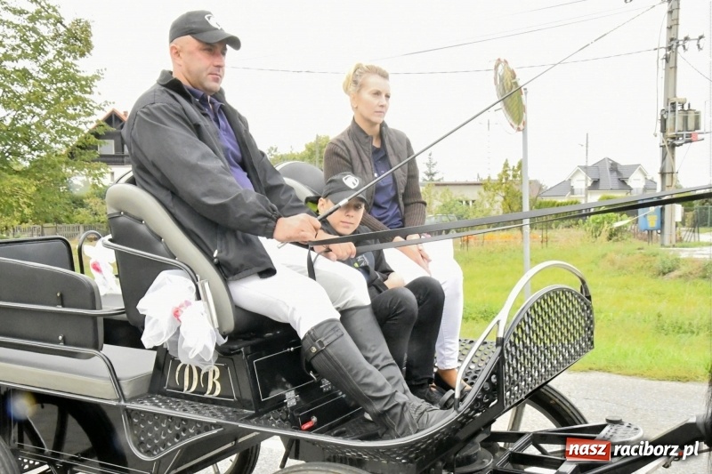 Zdjęcie w galerii na portalu naszraciborz.pl: Aloha! Dożynki w Raszczycach na tropikalną modłę wiadomości z regionu