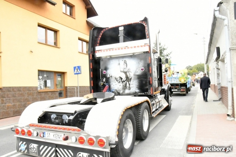Zdjęcie w galerii na portalu naszraciborz.pl: Aloha! Dożynki w Raszczycach na tropikalną modłę wiadomości z regionu