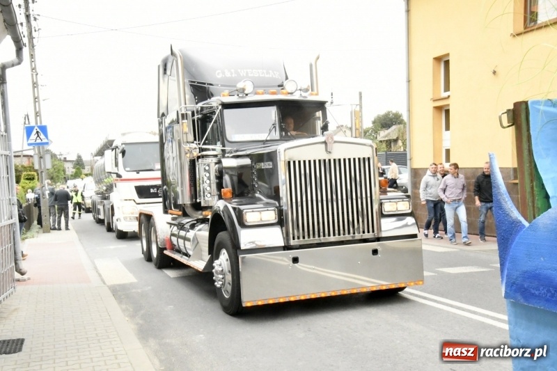 Zdjęcie w galerii na portalu naszraciborz.pl: Aloha! Dożynki w Raszczycach na tropikalną modłę wiadomości z regionu