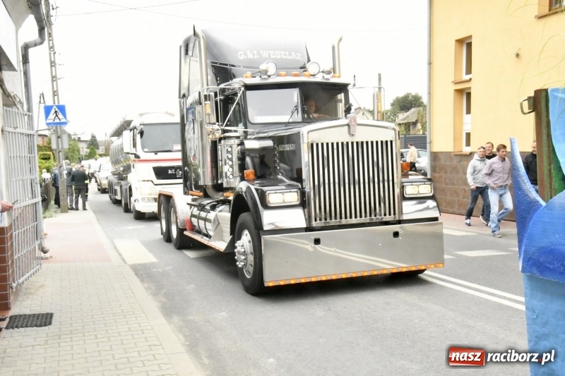 Zdjęcie w galerii na portalu naszraciborz.pl: Aloha! Dożynki w Raszczycach na tropikalną modłę wiadomości z regionu