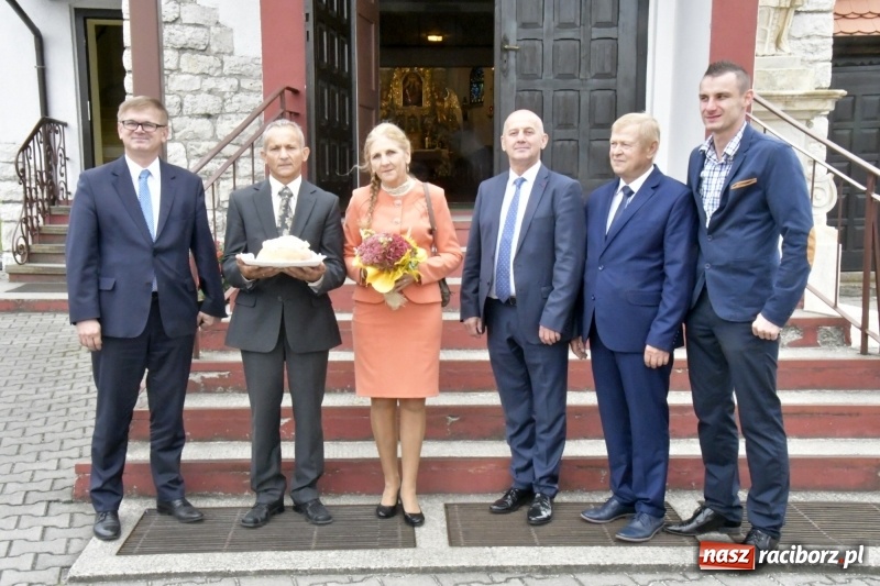 Zdjęcie w galerii na portalu naszraciborz.pl: Aloha! Dożynki w Raszczycach na tropikalną modłę wiadomości z regionu