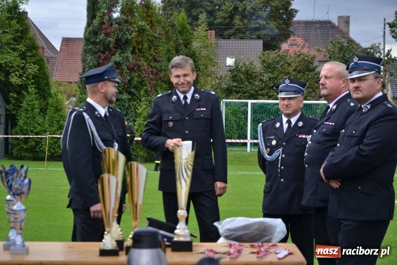 Zdjęcie w galerii na portalu naszraciborz.pl: OSP Owsiszcze z Pucharem Wójta. Gminne zawody sportowo-pożarnicze w Chałupkach  wiadomości z regionu