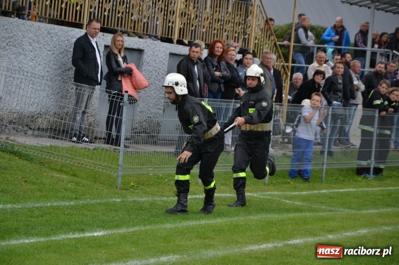 Zdjęcie w galerii na portalu naszraciborz.pl: OSP Owsiszcze z Pucharem Wójta. Gminne zawody sportowo-pożarnicze w Chałupkach  wiadomości z regionu