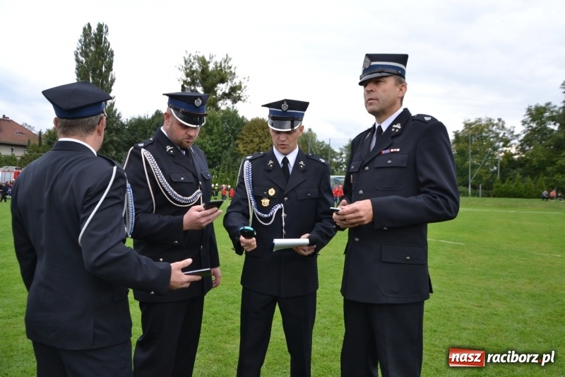 Zdjęcie w galerii na portalu naszraciborz.pl: OSP Owsiszcze z Pucharem Wójta. Gminne zawody sportowo-pożarnicze w Chałupkach  wiadomości z regionu
