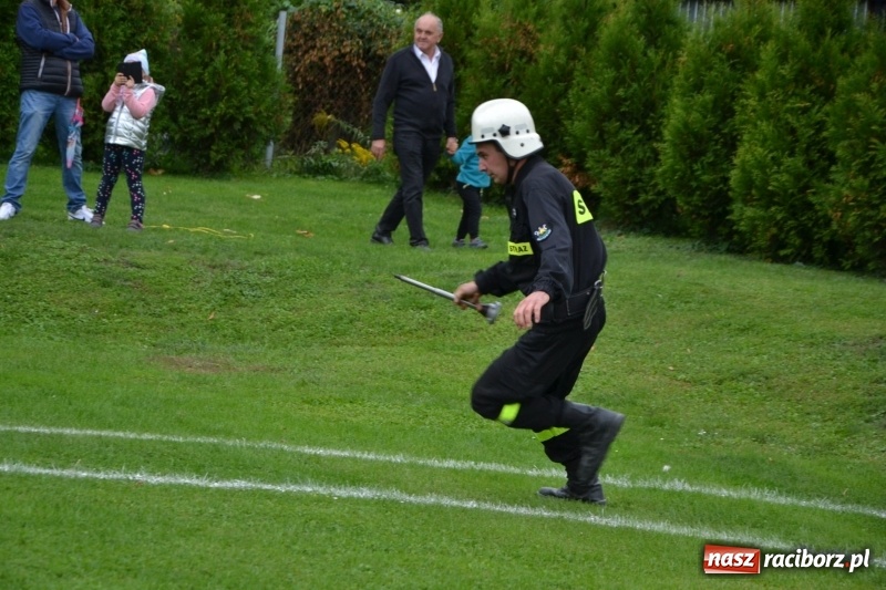 Zdjęcie w galerii na portalu naszraciborz.pl: OSP Owsiszcze z Pucharem Wójta. Gminne zawody sportowo-pożarnicze w Chałupkach  wiadomości z regionu
