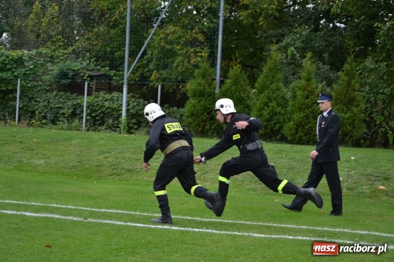 Zdjęcie w galerii na portalu naszraciborz.pl: OSP Owsiszcze z Pucharem Wójta. Gminne zawody sportowo-pożarnicze w Chałupkach  wiadomości z regionu