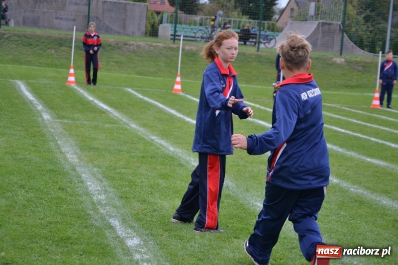 Zdjęcie w galerii na portalu naszraciborz.pl: OSP Owsiszcze z Pucharem Wójta. Gminne zawody sportowo-pożarnicze w Chałupkach  wiadomości z regionu