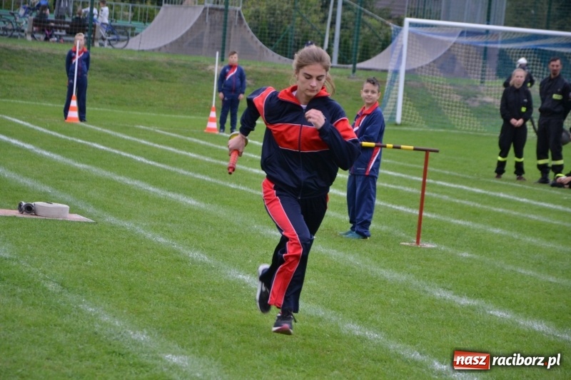 Zdjęcie w galerii na portalu naszraciborz.pl: OSP Owsiszcze z Pucharem Wójta. Gminne zawody sportowo-pożarnicze w Chałupkach  wiadomości z regionu