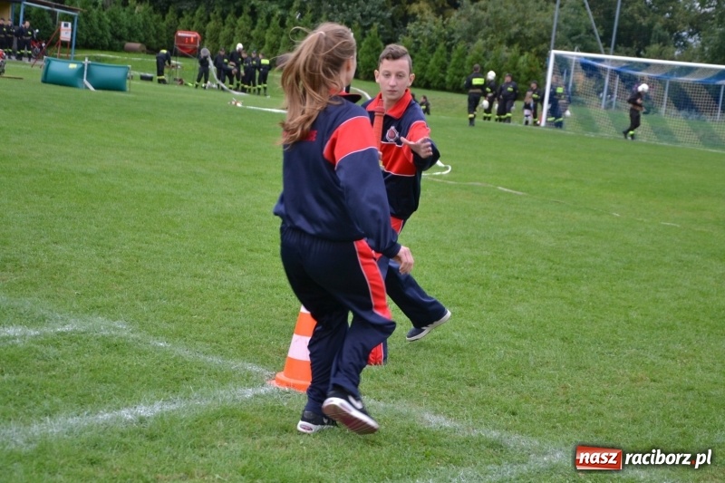 Zdjęcie w galerii na portalu naszraciborz.pl: OSP Owsiszcze z Pucharem Wójta. Gminne zawody sportowo-pożarnicze w Chałupkach  wiadomości z regionu
