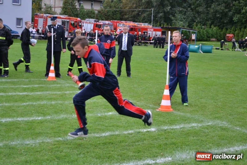Zdjęcie w galerii na portalu naszraciborz.pl: OSP Owsiszcze z Pucharem Wójta. Gminne zawody sportowo-pożarnicze w Chałupkach  wiadomości z regionu