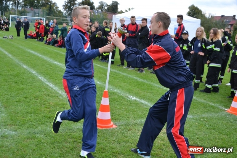 Zdjęcie w galerii na portalu naszraciborz.pl: OSP Owsiszcze z Pucharem Wójta. Gminne zawody sportowo-pożarnicze w Chałupkach  wiadomości z regionu