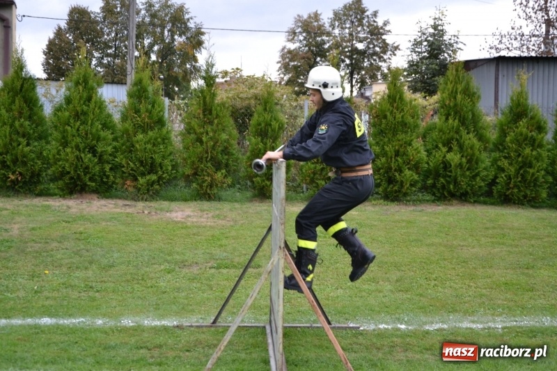 Zdjęcie w galerii na portalu naszraciborz.pl: OSP Owsiszcze z Pucharem Wójta. Gminne zawody sportowo-pożarnicze w Chałupkach  wiadomości z regionu
