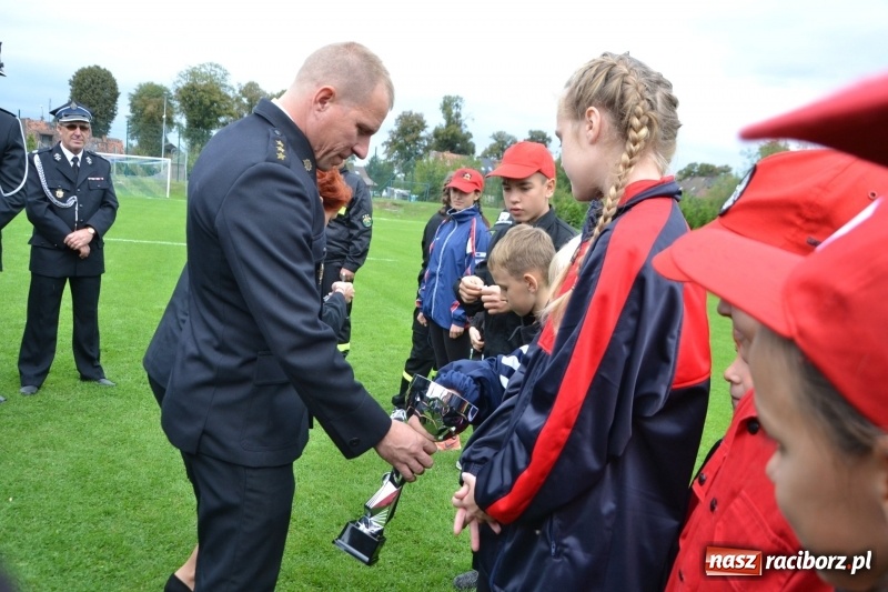 Zdjęcie w galerii na portalu naszraciborz.pl: OSP Owsiszcze z Pucharem Wójta. Gminne zawody sportowo-pożarnicze w Chałupkach  wiadomości z regionu