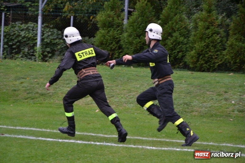 Zdjęcie w galerii na portalu naszraciborz.pl: OSP Owsiszcze z Pucharem Wójta. Gminne zawody sportowo-pożarnicze w Chałupkach  wiadomości z regionu