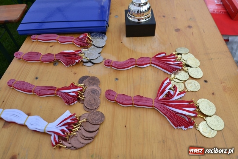 Zdjęcie w galerii na portalu naszraciborz.pl: OSP Owsiszcze z Pucharem Wójta. Gminne zawody sportowo-pożarnicze w Chałupkach  wiadomości z regionu