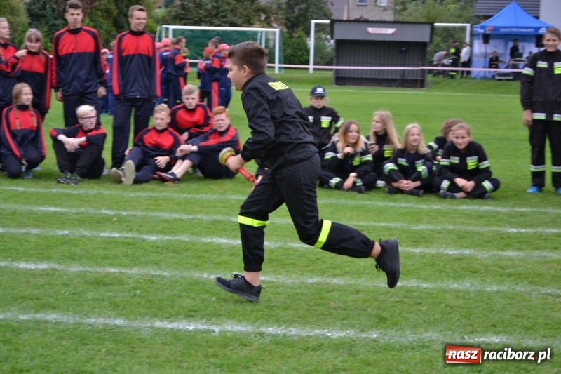 Zdjęcie w galerii na portalu naszraciborz.pl: OSP Owsiszcze z Pucharem Wójta. Gminne zawody sportowo-pożarnicze w Chałupkach  wiadomości z regionu