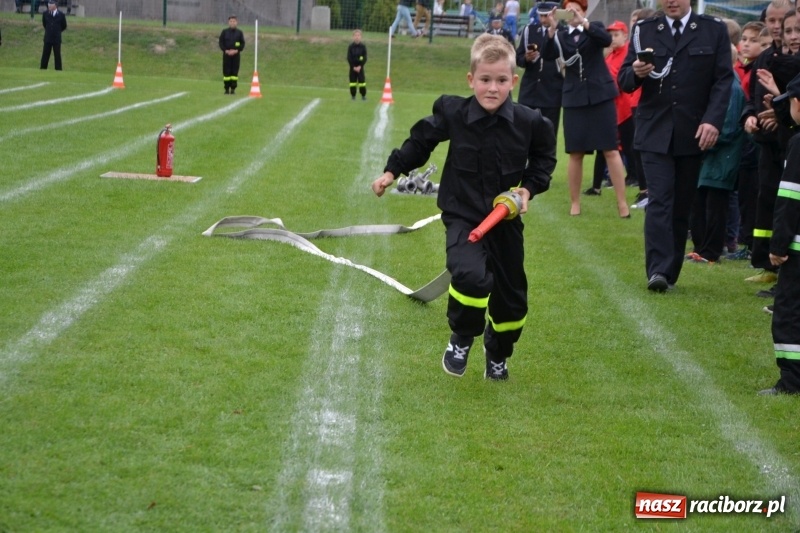 Zdjęcie w galerii na portalu naszraciborz.pl: OSP Owsiszcze z Pucharem Wójta. Gminne zawody sportowo-pożarnicze w Chałupkach  wiadomości z regionu
