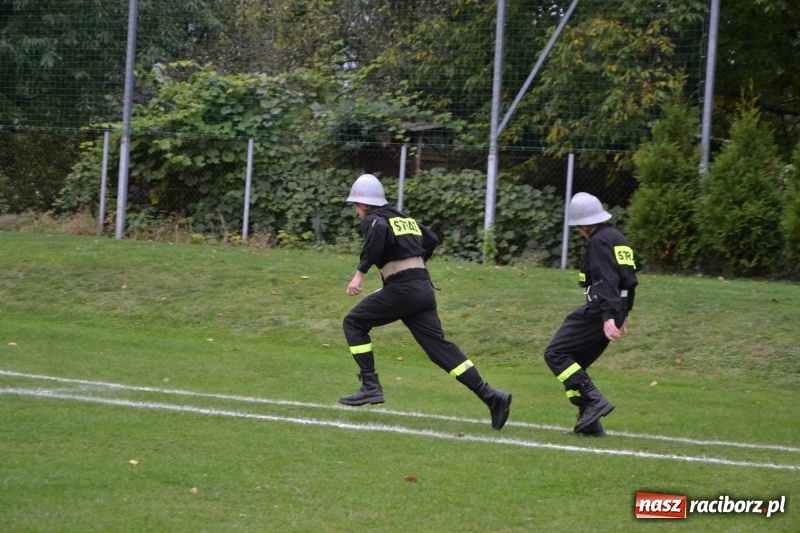Zdjęcie w galerii na portalu naszraciborz.pl: OSP Owsiszcze z Pucharem Wójta. Gminne zawody sportowo-pożarnicze w Chałupkach  wiadomości z regionu
