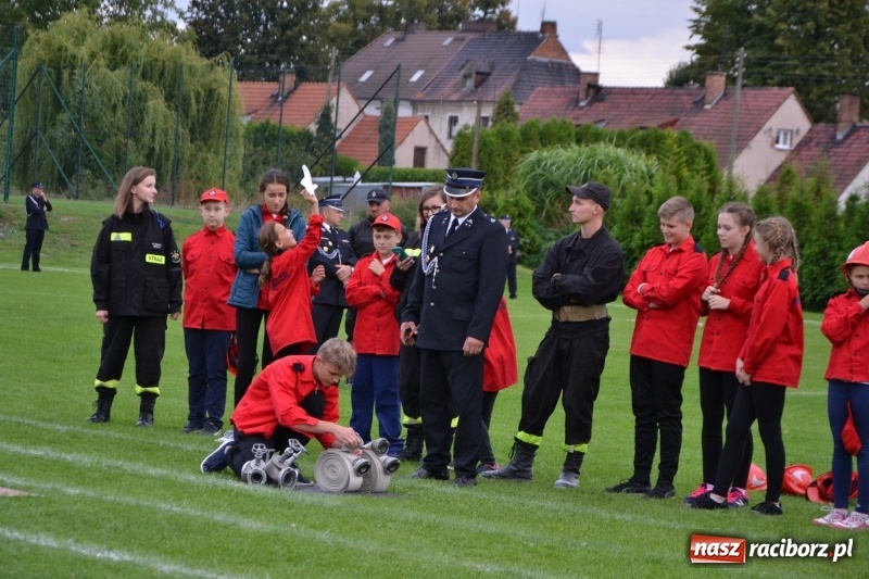 Zdjęcie w galerii na portalu naszraciborz.pl: OSP Owsiszcze z Pucharem Wójta. Gminne zawody sportowo-pożarnicze w Chałupkach  wiadomości z regionu