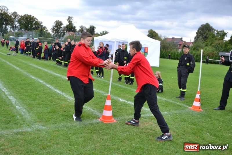Zdjęcie w galerii na portalu naszraciborz.pl: OSP Owsiszcze z Pucharem Wójta. Gminne zawody sportowo-pożarnicze w Chałupkach  wiadomości z regionu