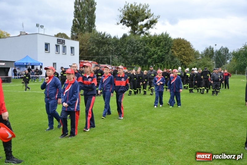 Zdjęcie w galerii na portalu naszraciborz.pl: OSP Owsiszcze z Pucharem Wójta. Gminne zawody sportowo-pożarnicze w Chałupkach  wiadomości z regionu